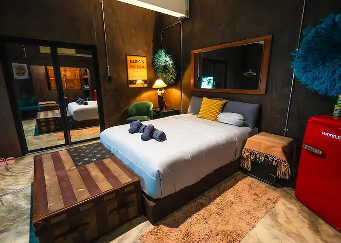 Boutique 3br X The Lobby Bar & Bed * Bangkok
