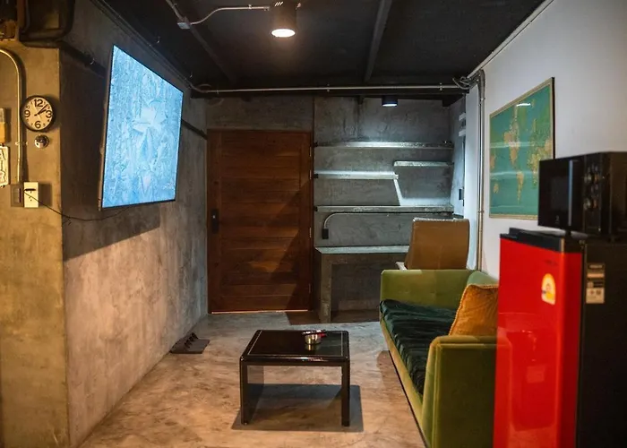 Boutique 3br X The Lobby Bar & Bed * Bangkok