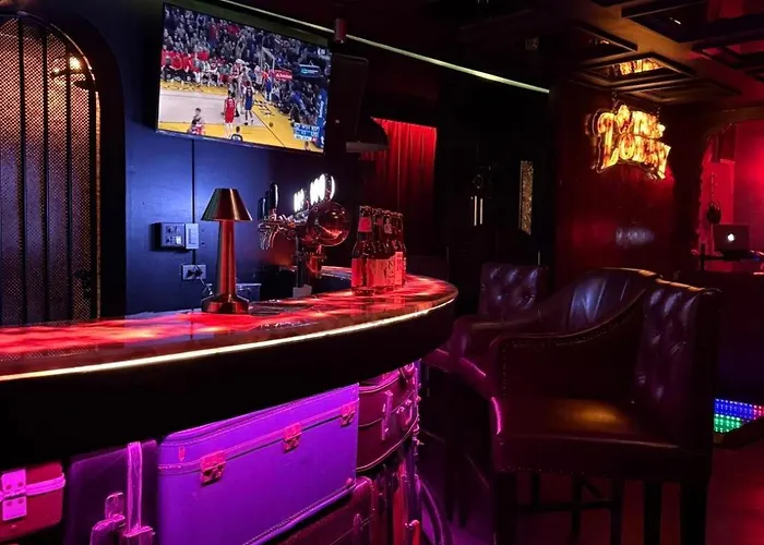 Boutique 3br X The Lobby Bar & Bed Apartment