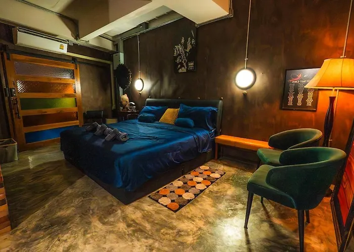 Apartment Boutique 3br X The Lobby Bar & Bed Bangkok