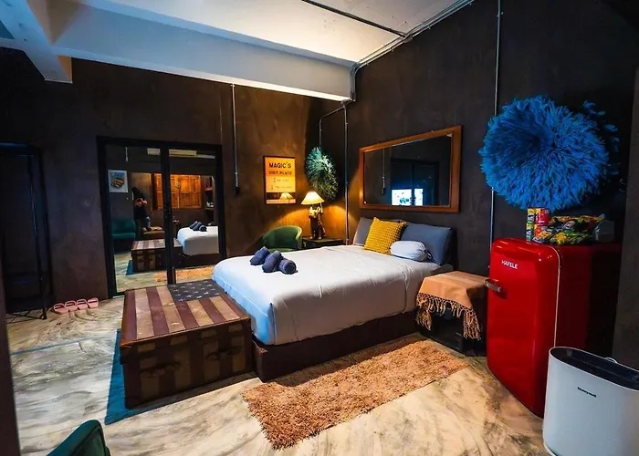 Boutique 3br X The Lobby Bar & Bed